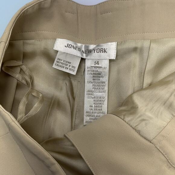 JONES NEW YORK Women’s 14 Classic Khaki Dress Pants - Picture 4 of 4